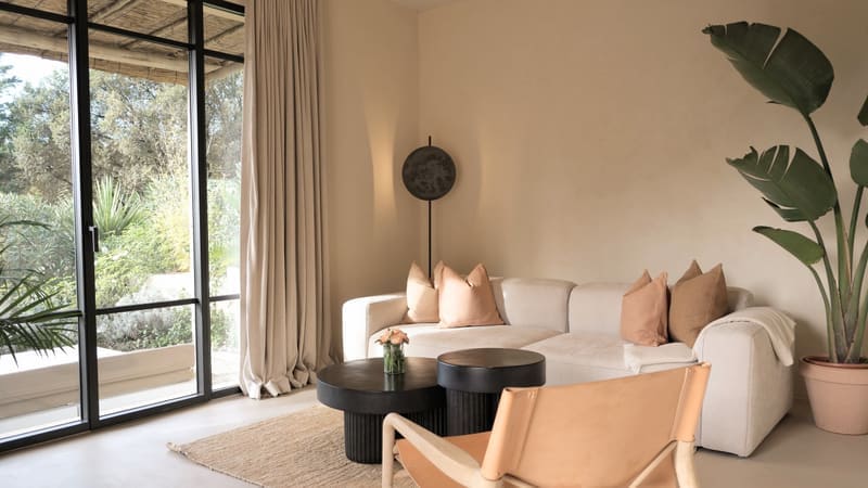 Suite de la Bronzette at Toile Blanche